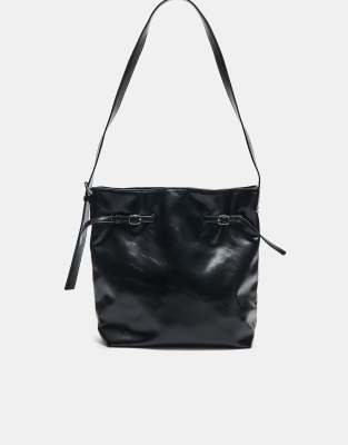 Stradivarius - Schultertasche in Schwarz mit Schnallendetail