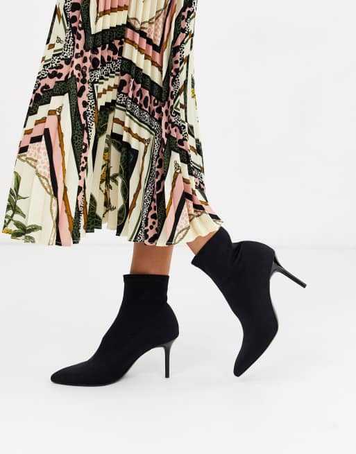 Stradivarius Schwarze Stiefeletten Mit Schmalem Absatz Asos