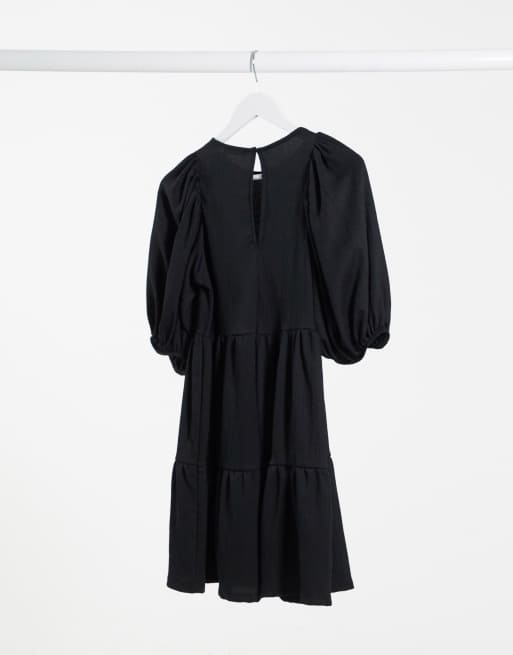 Stradivarius Schwarzes Kleid Mit Puffarmeln Asos