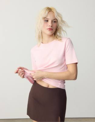 Stradivarius - Schweres Basic-T-Shirt in Lachsrosa mit regulärer Passform