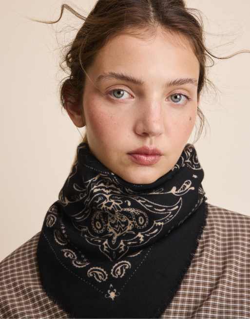 Stradivarius sciarpa effetto cachemire nera, 2 di 4