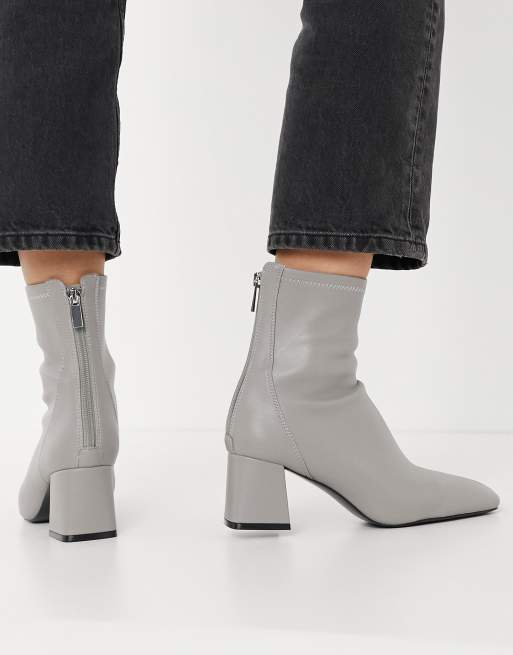 Grey block 2024 heel boot