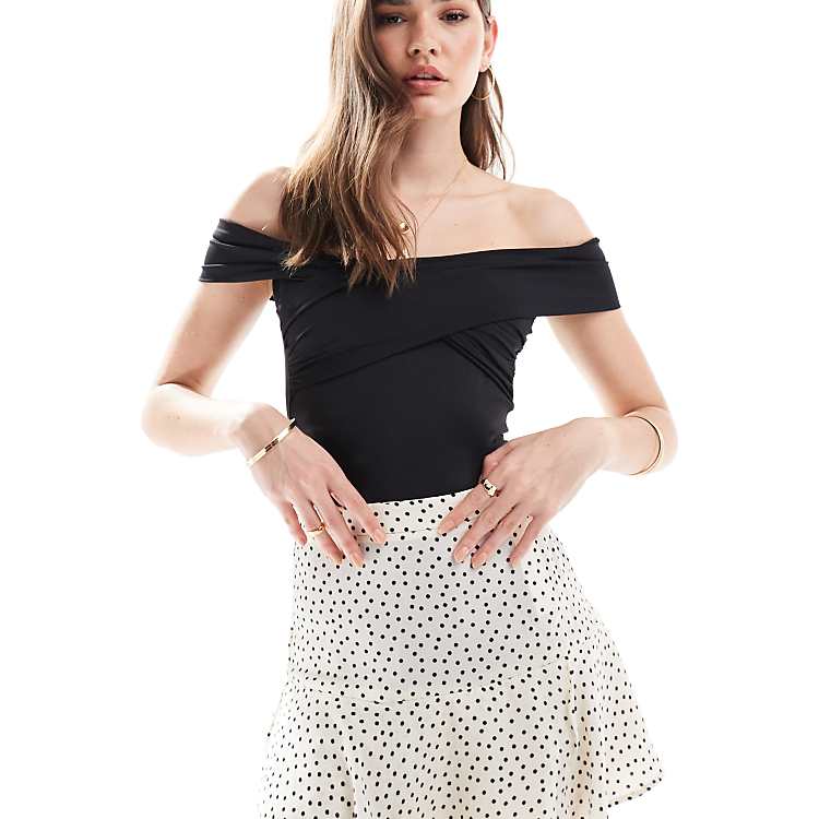 Stradivarius seamless off shoulder body in black | ASOS Stradivarius seamless off shoulder body in black | ASOS