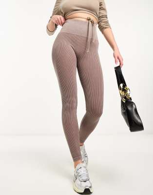 Stradivarius Stradivarius seamless rib leggings in washed brown