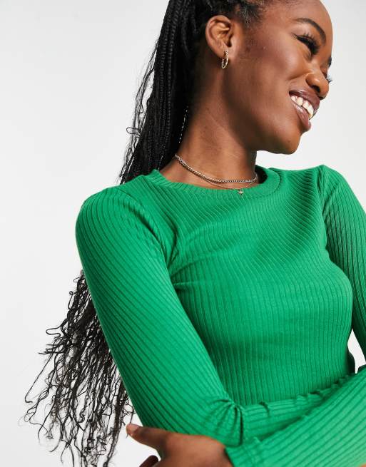 Stradivarius V Neck Seamless Ribbed Top in Green