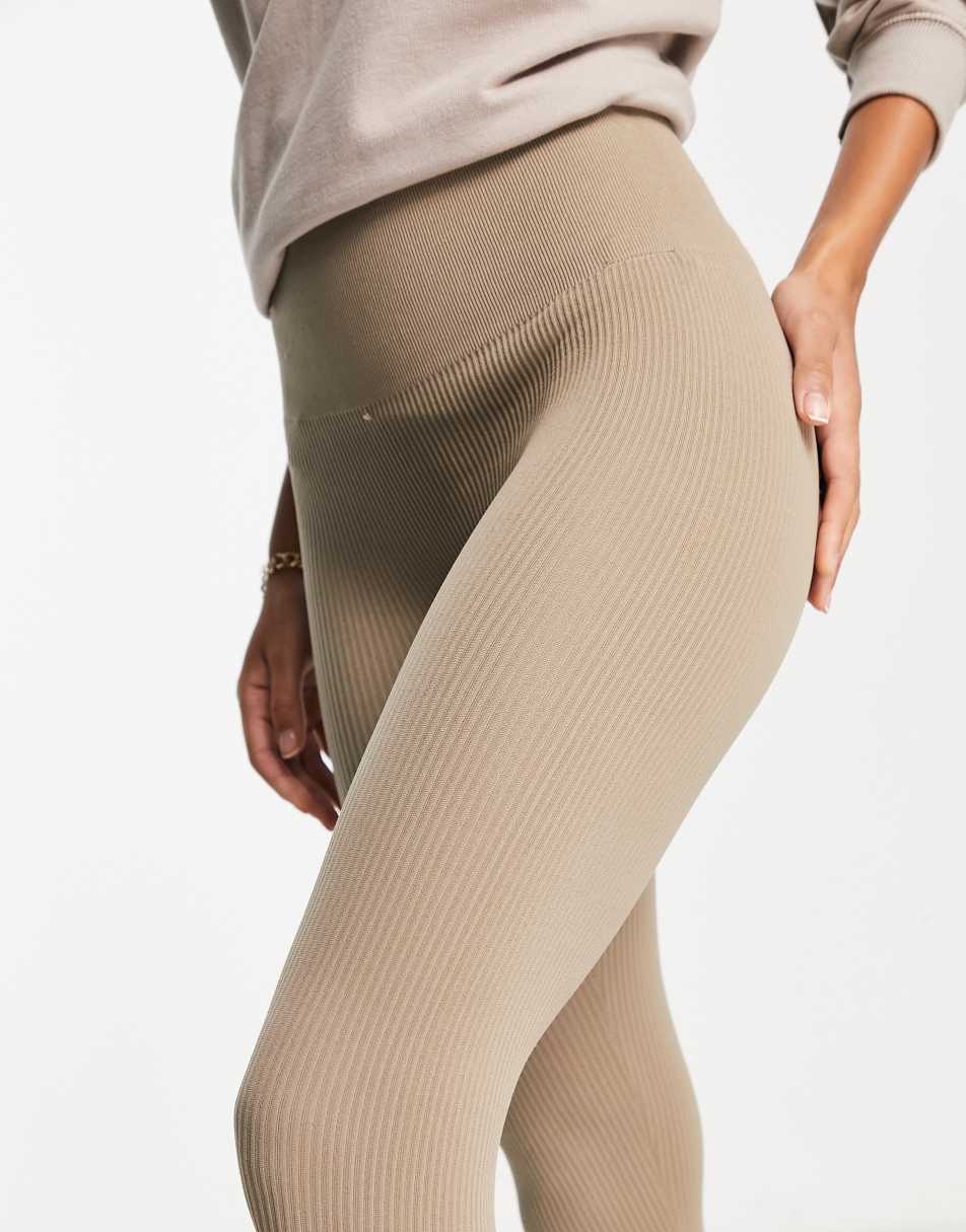 Stradivarius seamless ribbed leggings in mushroom