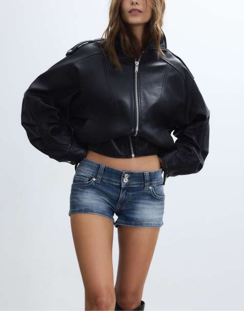 Stradivarius – Sehr kurze Jeans-Shorts in Mittelblau - view 1