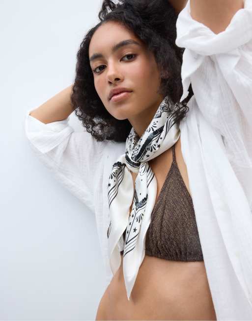 Stradivarius Sequined row print scarf in ecru, 3 of 3