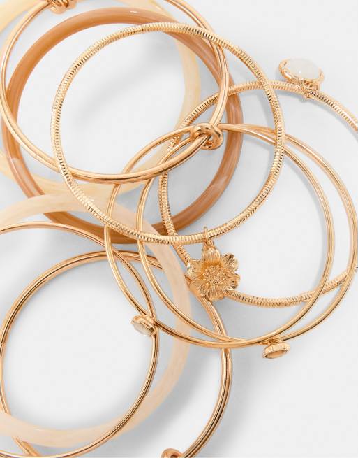 Stradivarius Set of 10 multi-charm bracelets in gold, 4 of 4