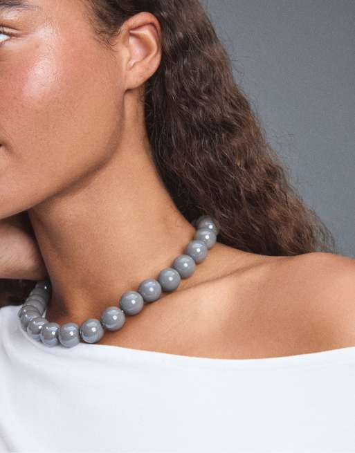 Stradivarius Set of 2 bead necklaces in grey, 3 of 4