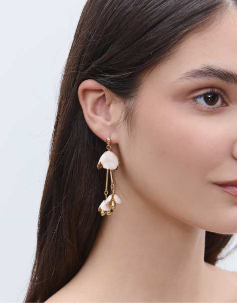 Stradivarius Set of 2 floral earrings in ecru - view 1