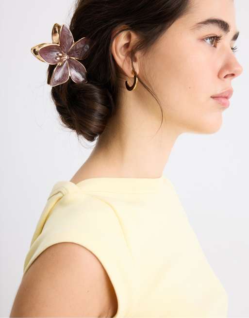 Stradivarius Set of 3 flower clips in brown, 3 of 3