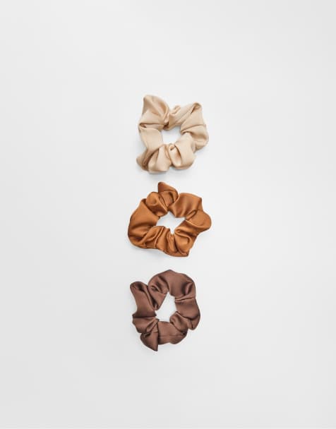 Stradivarius Set of 3 scrunchies in brown - view 1