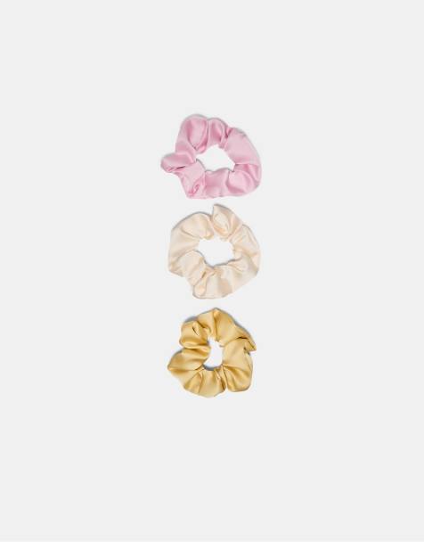Stradivarius Set of 3 scrunchies in pastel pink - view 1