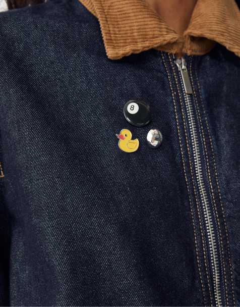 Stradivarius Set of 5 contrast duck badges in black - view 1