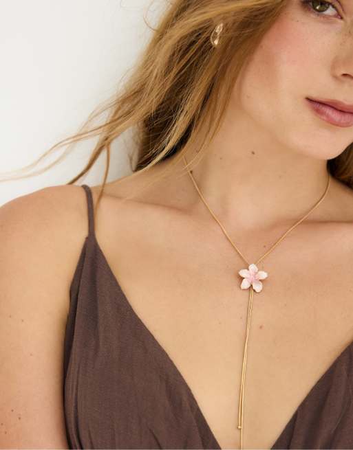 Stradivarius - Set van 3 kettingen met emaille bloemen in goud, 2 van 4
