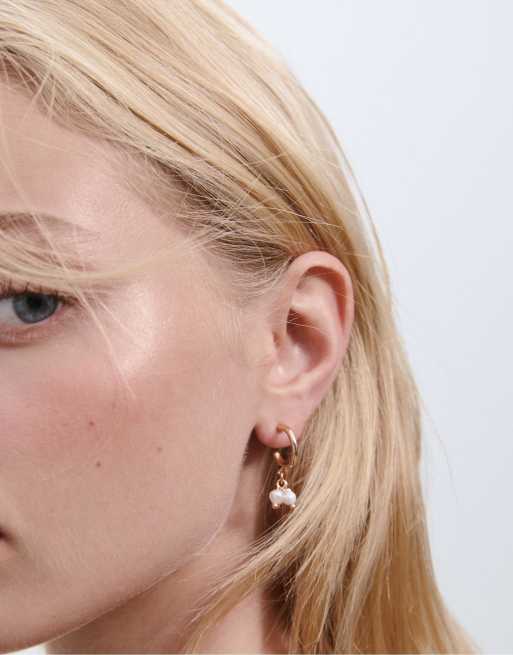 Stradivarius - Set van 4 paar oorbellen met ringen en imitatieparels in goud, 3 van 3