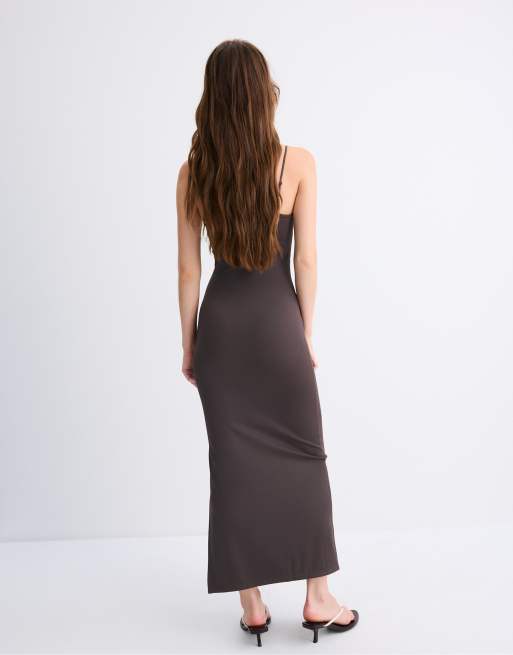 Stradivarius shapewear aansluitende jurk in bruin, 3 van 7