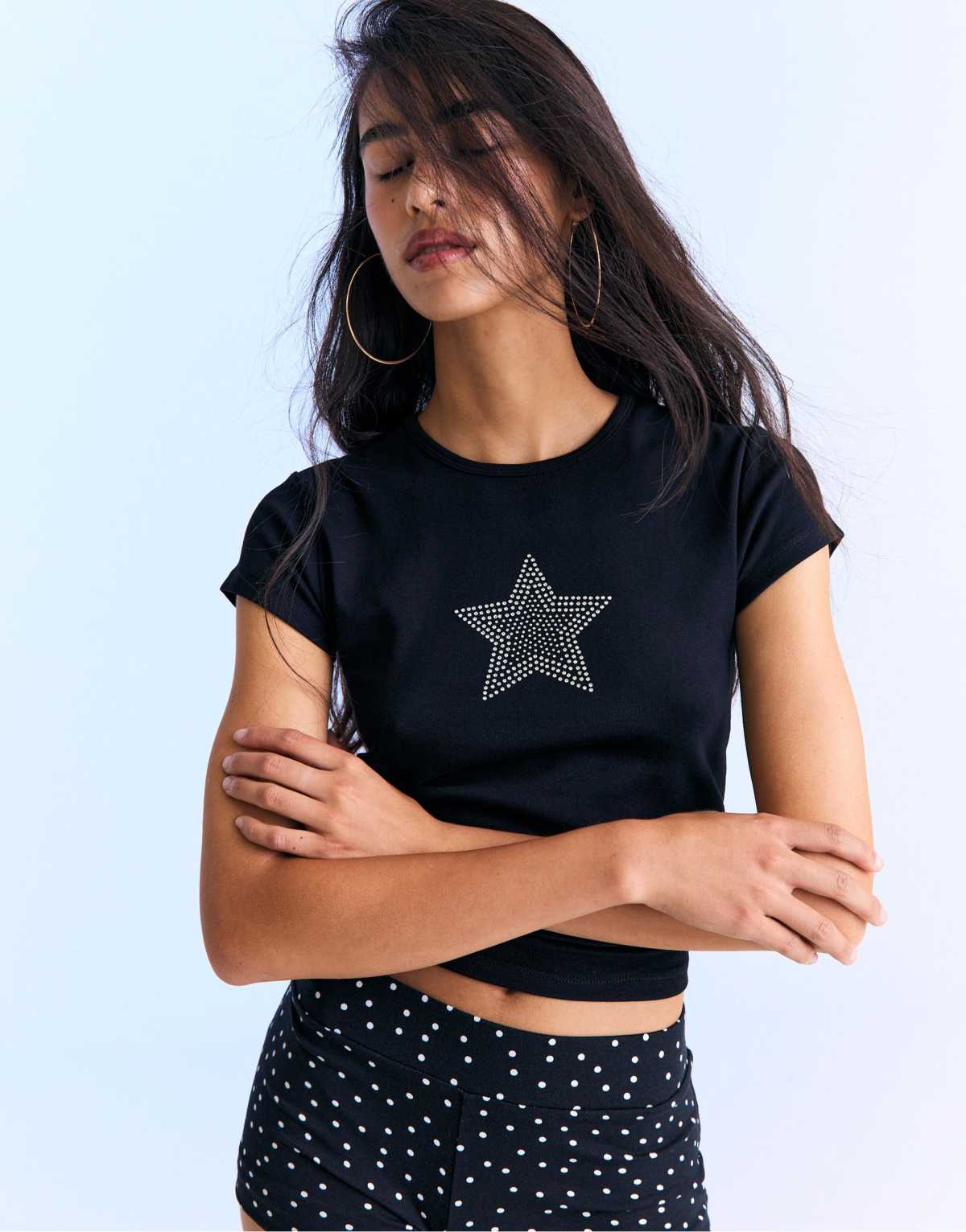 Stradivarius Shimmer t-shirt in black