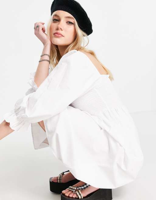 stradivarius poplin midi dress Stradivarius shirred poplin midi dress with puff sleeves in white