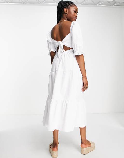 Robe blanche stradivarius hot sale