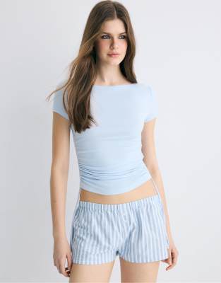 Stradivarius - Short boutonné à rayures - Bleu marine