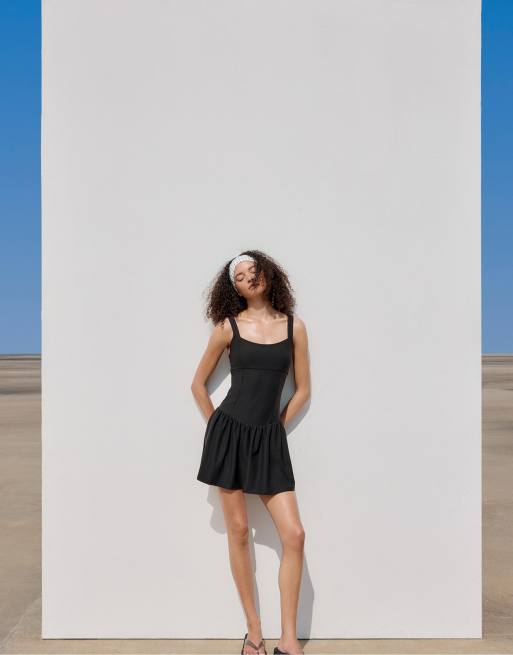 Stradivarius Short dress-style jumpsuit in black, 4 of 4
