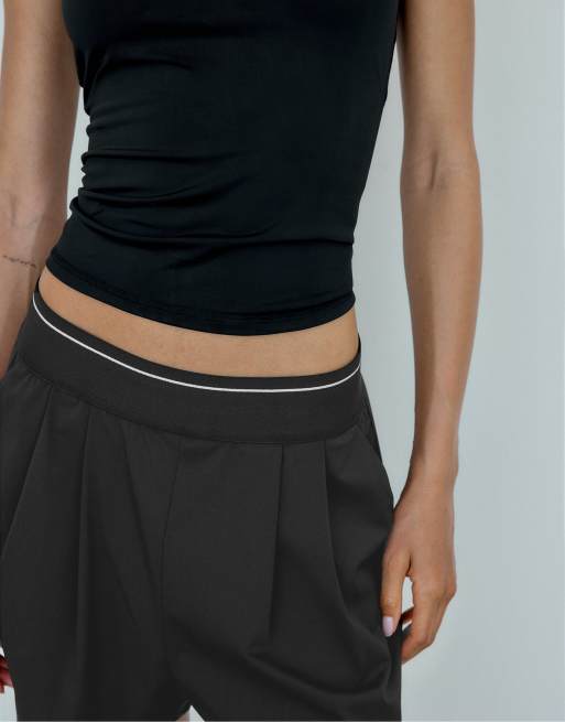 Stradivarius - Short élégant à taille élastique - Noir, 2 de 4