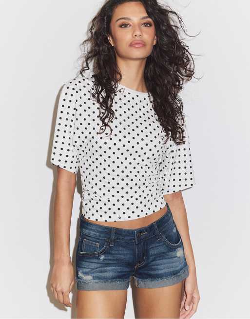 Stradivarius - Short en jean à détails étoiles - Bleu moyen clair, 2 de 3