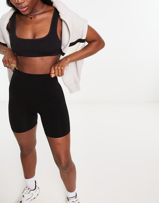 Stradivarius - Short nervuré sans coutures - Noir 