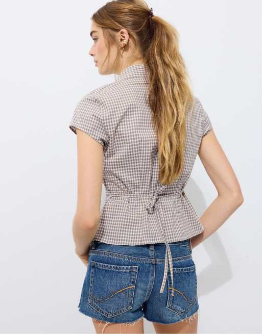 Stradivarius Short sleeve under-bust seam shirt in khaki, 3 of 7