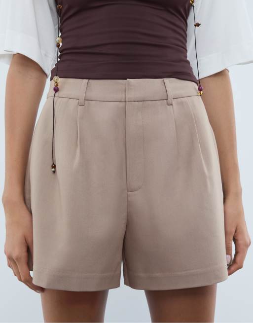 Stradivarius shorts eleganti con pince marroni, 4 di 4