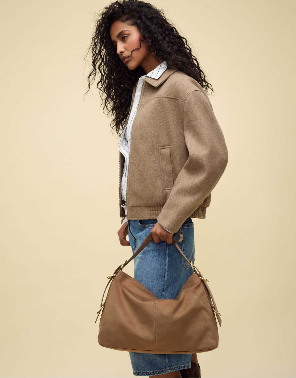 Stradivarius Shoulder bag with rings in beige