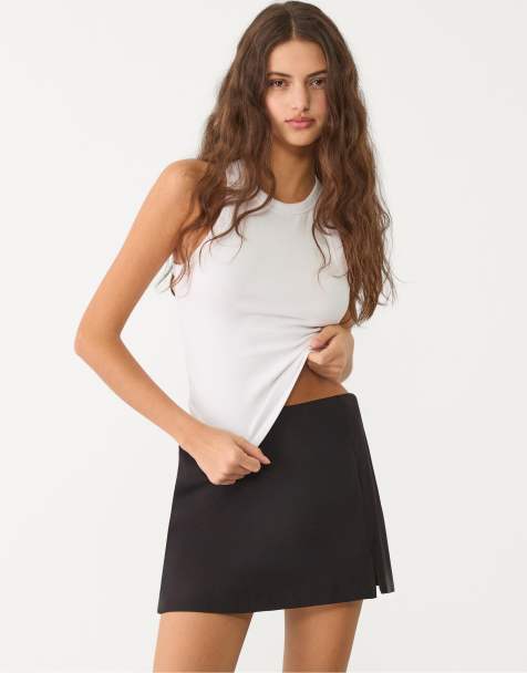 Stradivarius skort with side slit in black - view 1