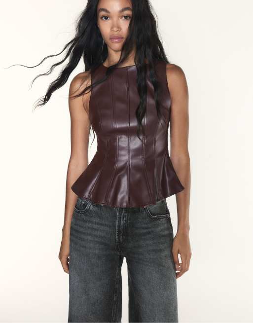 Stradivarius Sleeveless leather-effect peplum top in brown, 2 of 7