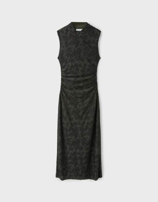 Stradivarius Sleeveless midi dress with stand collar in khaki, 6 of 7