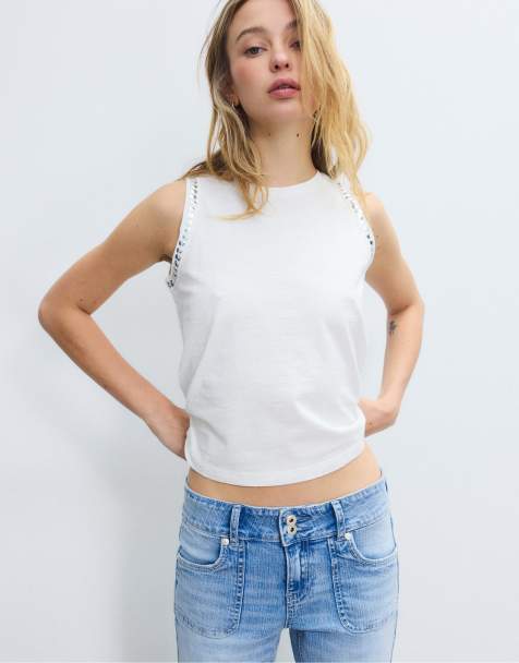 Stradivarius Sleeveless t-shirt with stud embroidery in ecru - view 1
