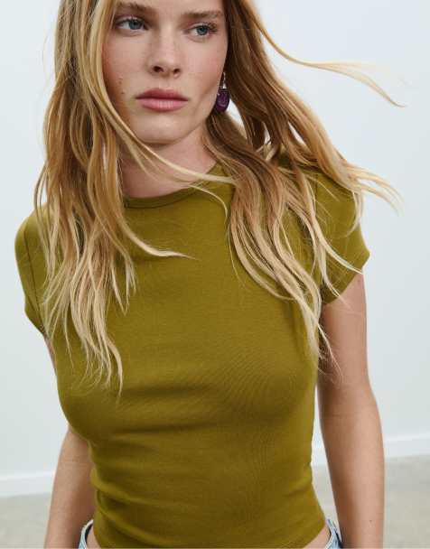 Stradivarius Slim fit basic t-shirt in green - view 1