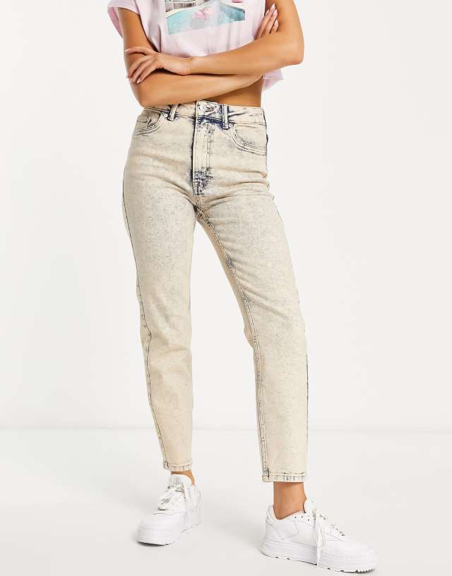 Stradivarius slim mom jeans in brown acid wash