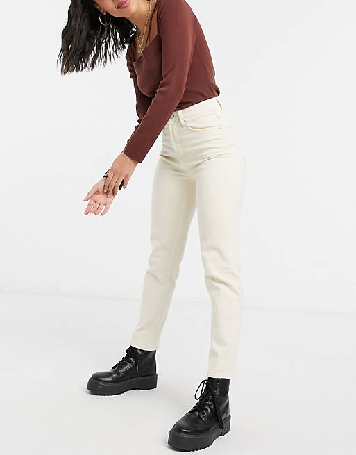 Stradivarius - Slim-mom-jeans med stretch i råhvid, økologisk bomuld