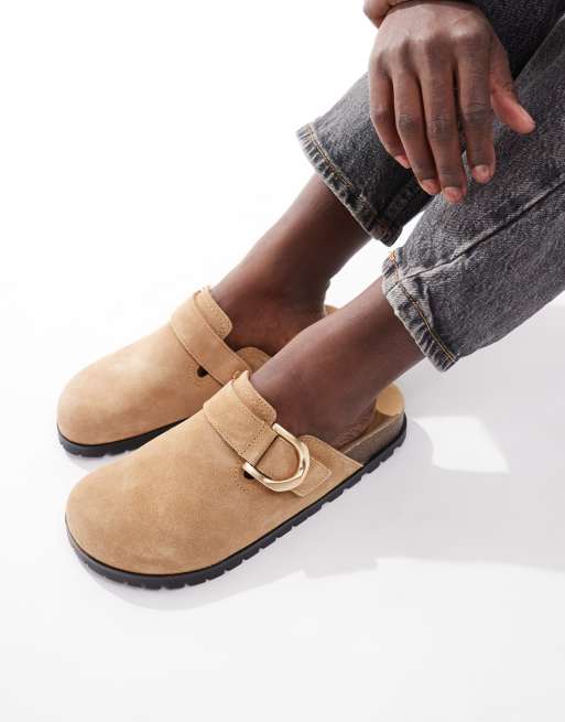 Stradivarius – Slip-on-Mules in Hellbraun 