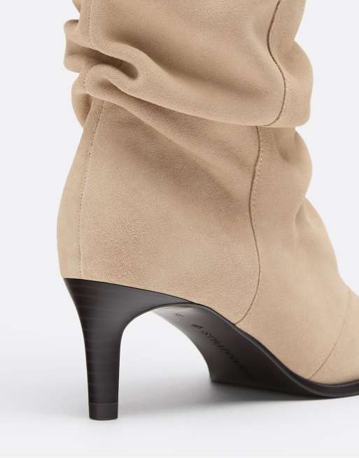 Stradivarius slouchy boots med klack i beige, 5 av 6