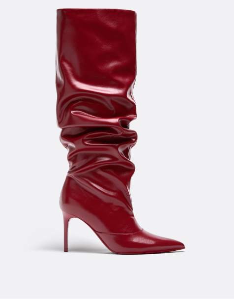 Stradivarius Slouchy heeled boot in red - view 1