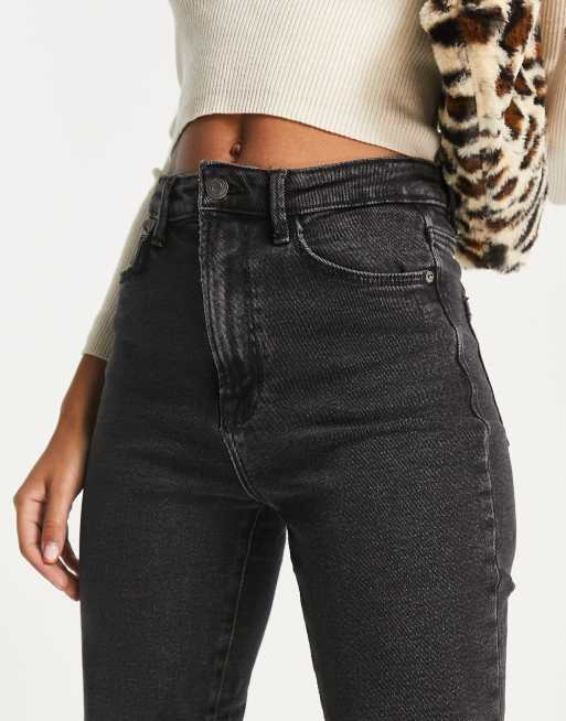 Stradivarius - Smalle mom-jeans med stretch i sort bomuld , 3 af 4