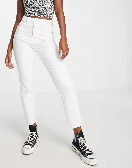 Stradivarius - Smalle mom jeans van katoen met stretch in wit - CREAM