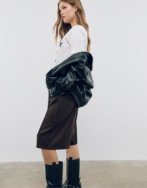 Stradivarius Smart bermuda shorts with darts in brown - view 1