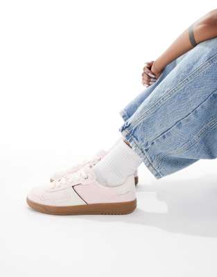 Stradivarius - Sneaker in Rosa mit Gummisohle