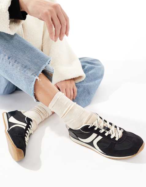 Stradivarius sneakers in black - view 1