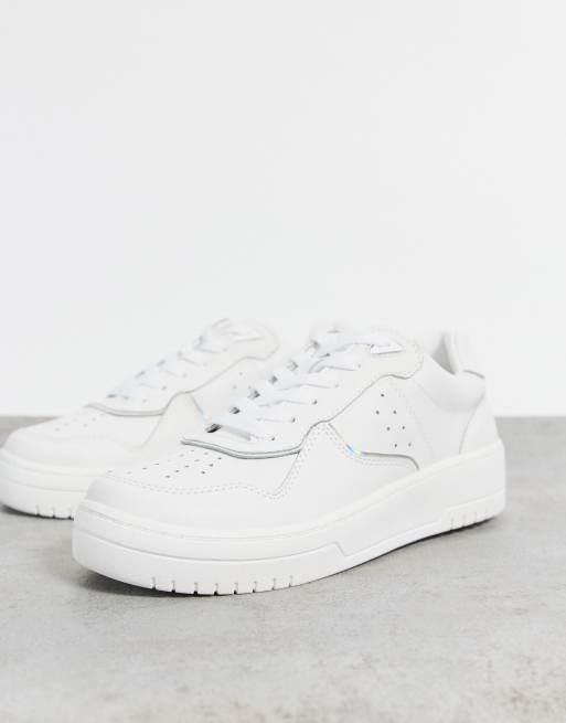 Stradivarius - Sneakers met rand in wit