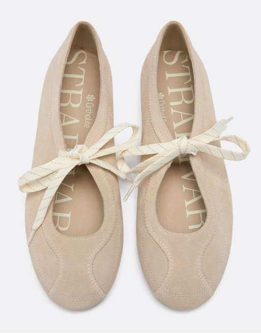 Stradivarius - Sneakers stile ballerine in pelle beige con fiocco, 3 di 5
